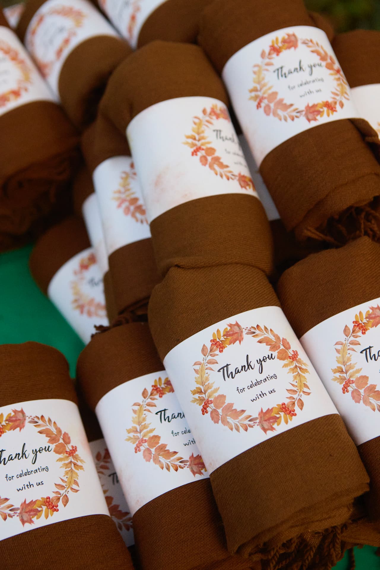 Autumn shawls prepared as thank-you gifts for guests
